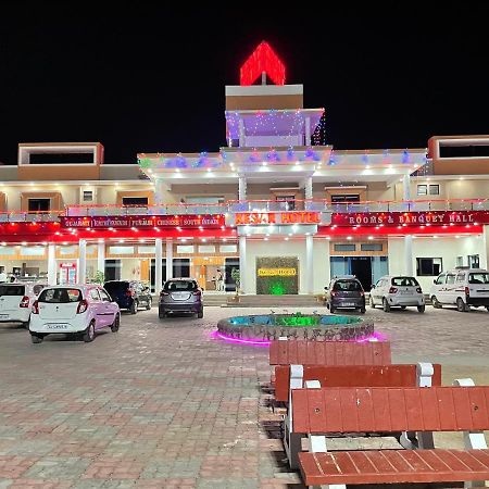 Viramgam Kesar Hotel מראה חיצוני תמונה