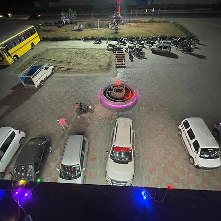 Viramgam Kesar Hotel מראה חיצוני תמונה