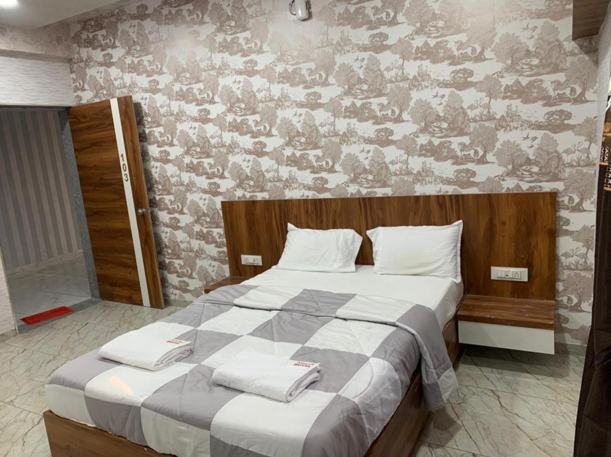 Viramgam Kesar Hotel מראה חיצוני תמונה