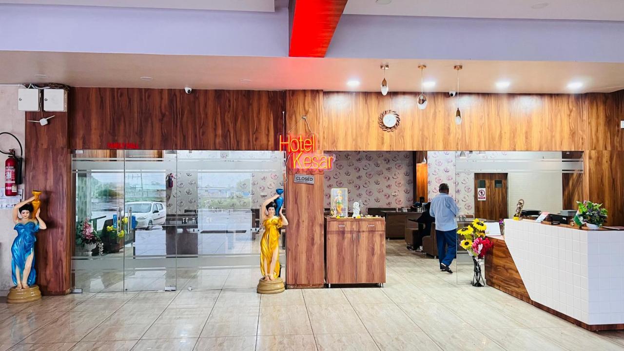 Viramgam Kesar Hotel מראה חיצוני תמונה